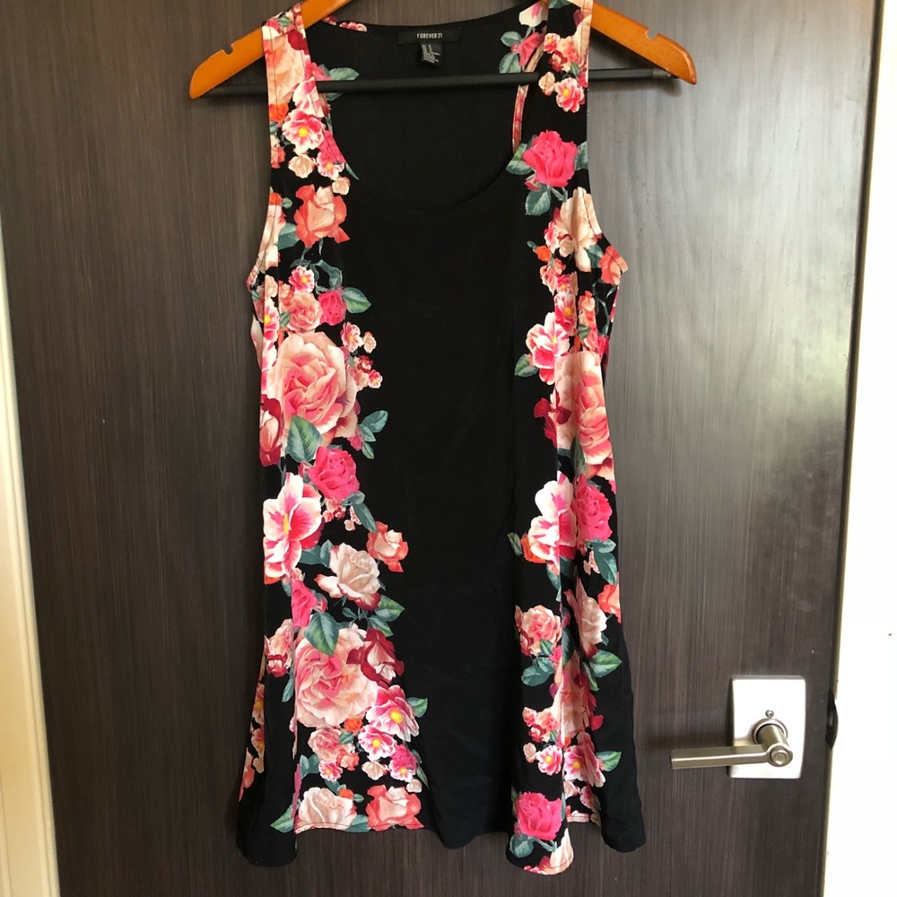 Black dress with flowers🌸